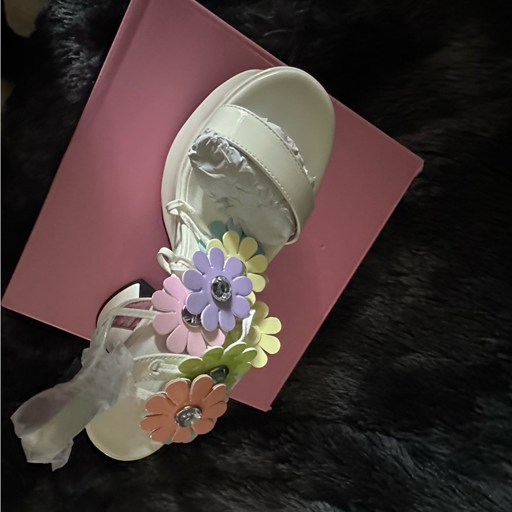 Sugar Thrillz White Floral Heels